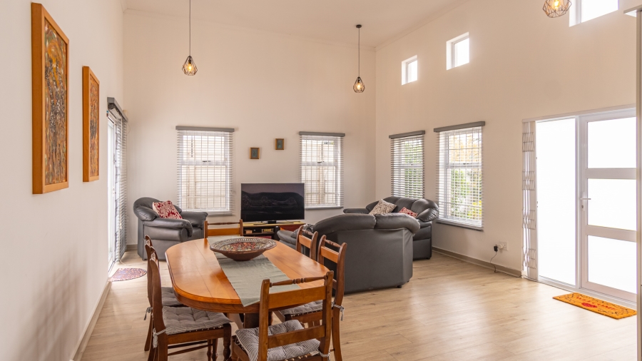 3 Bedroom Property for Sale in Parklands North Western Cape